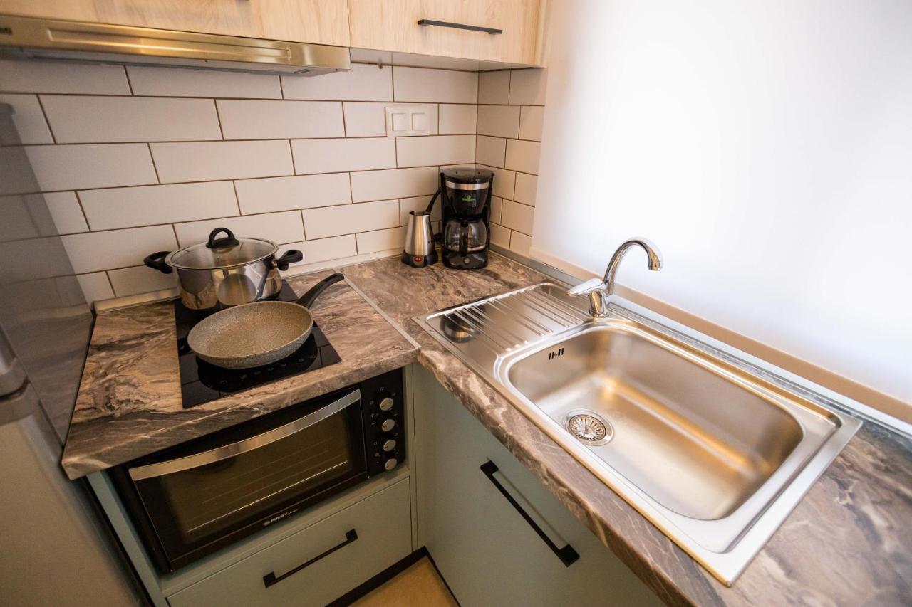 Varkes Suites 2 Néa Mudaniá Kültér fotó