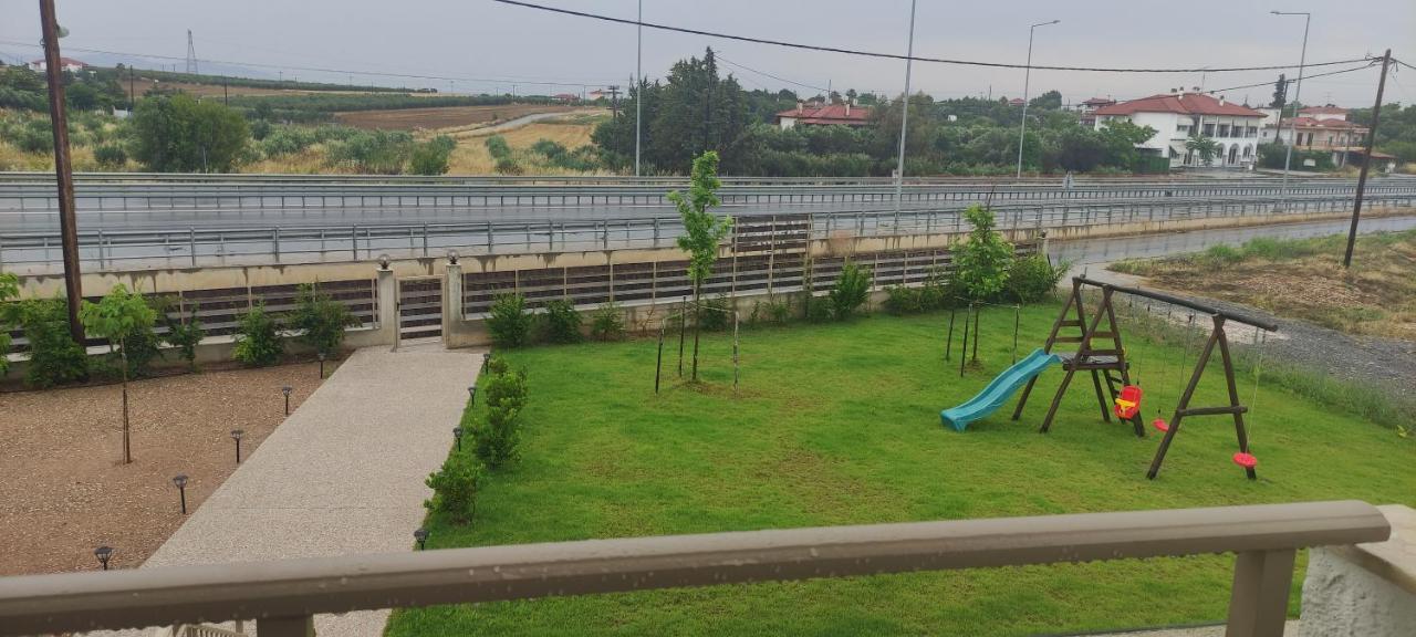 Varkes Suites 2 Néa Mudaniá Kültér fotó