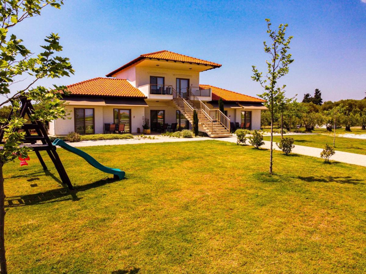 Varkes Suites 2 Néa Mudaniá Kültér fotó